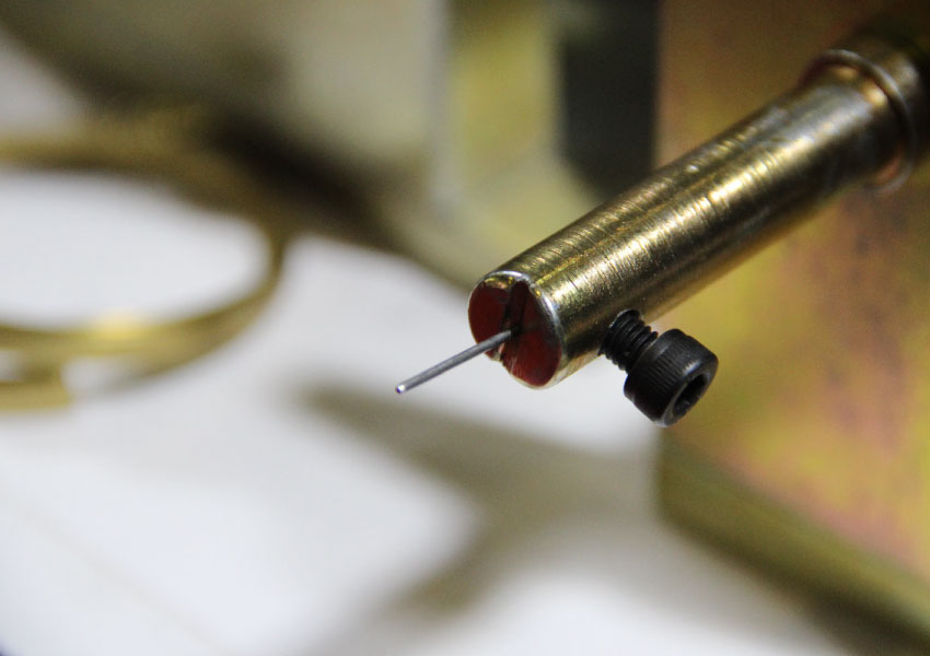 Gold Binding Machine